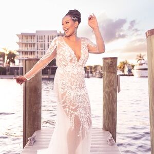 Fun, Sexy, Elegant Wedding Dress